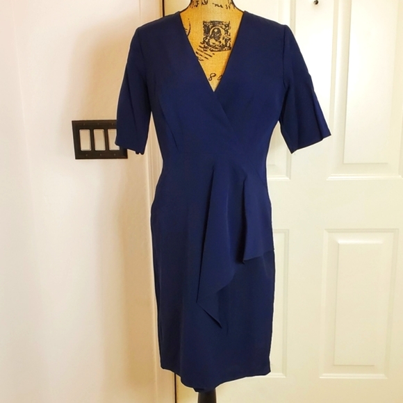 Maggy London Dresses & Skirts - MAGGY LONDON Solid Dream Crepe Sheath Dress